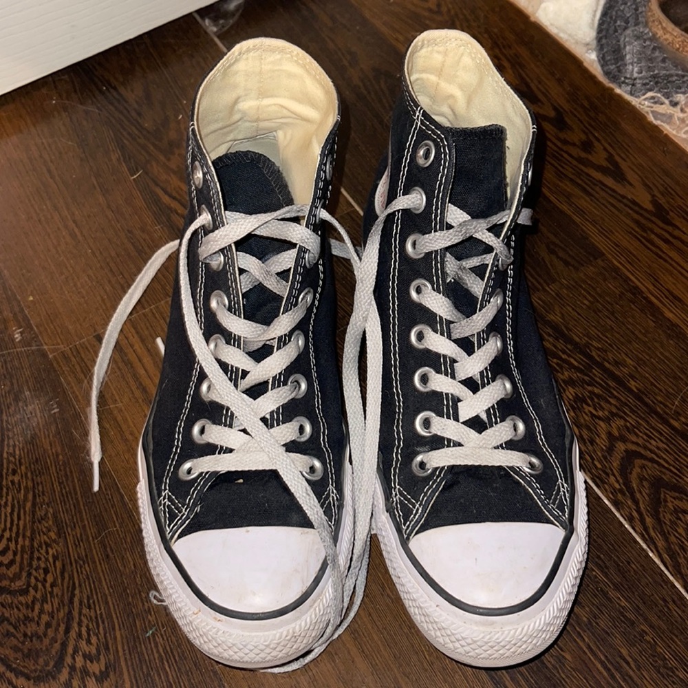 Black high top converse